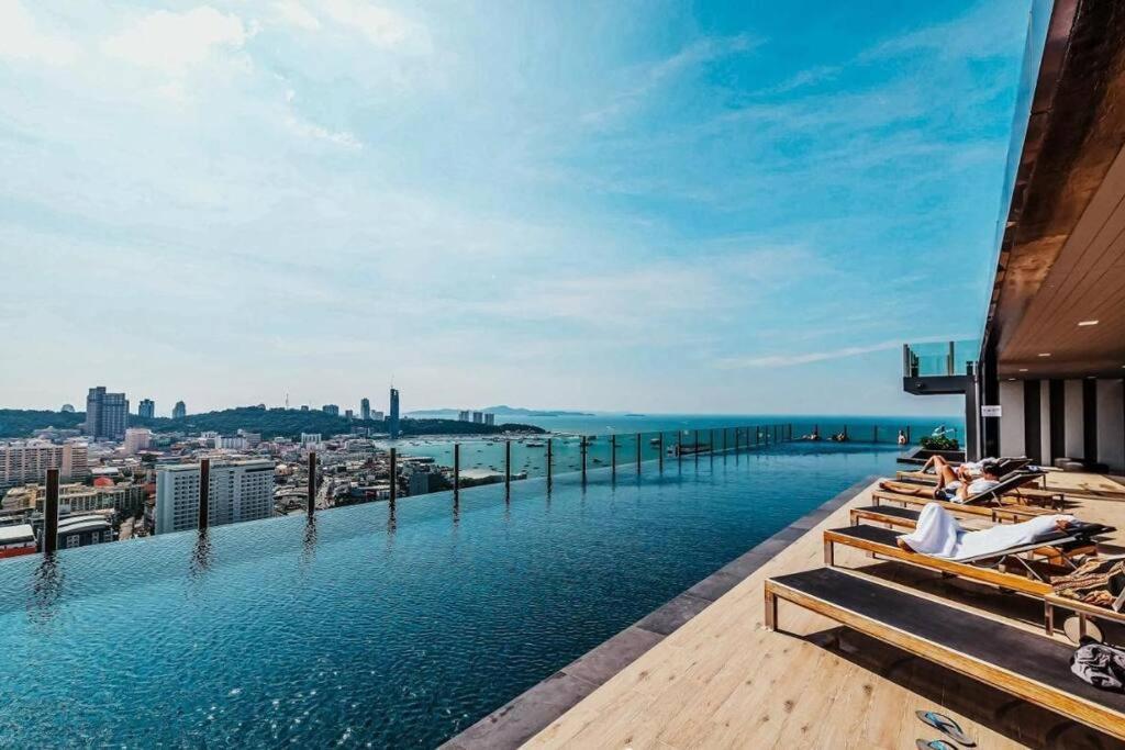 Sea View 2 Bed Room Condo @ Central Pattaya Dış mekan fotoğraf