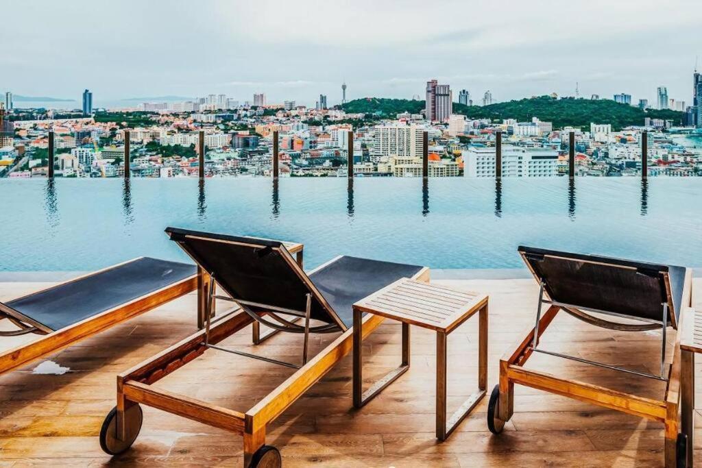 Sea View 2 Bed Room Condo @ Central Pattaya Dış mekan fotoğraf