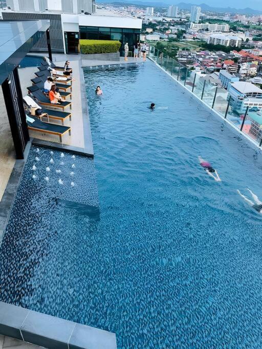 Sea View 2 Bed Room Condo @ Central Pattaya Dış mekan fotoğraf